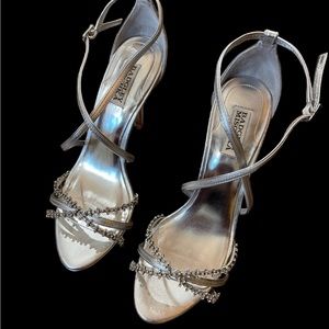 Badgley Mischka silver heels with rhinestones with box. Size 9.5